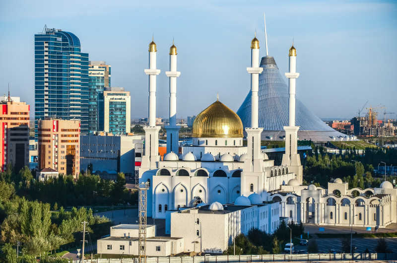 哈萨克共和国和亚洲最伟大的清真寺