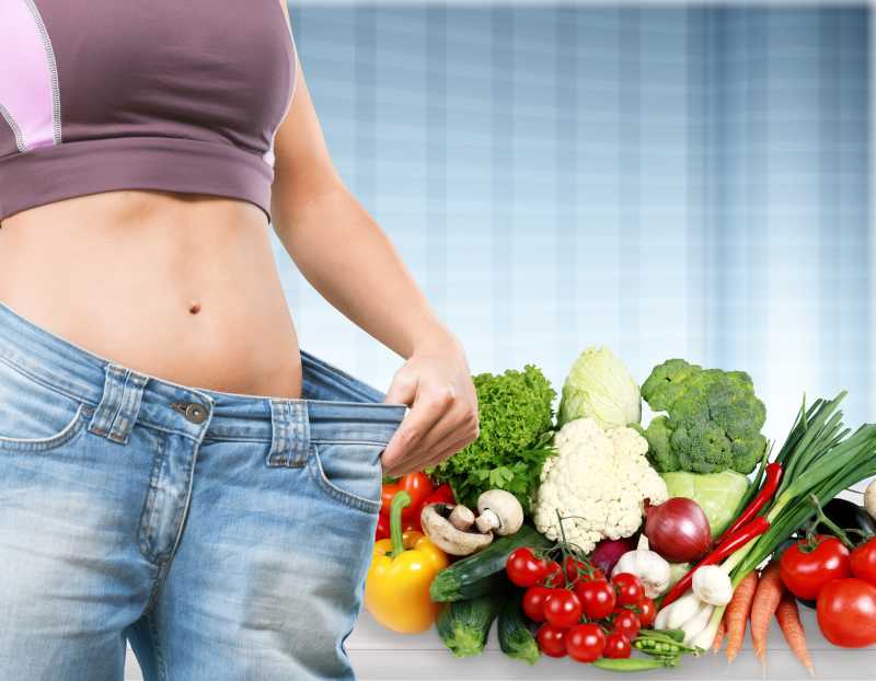 吃完减肥食物后的女人