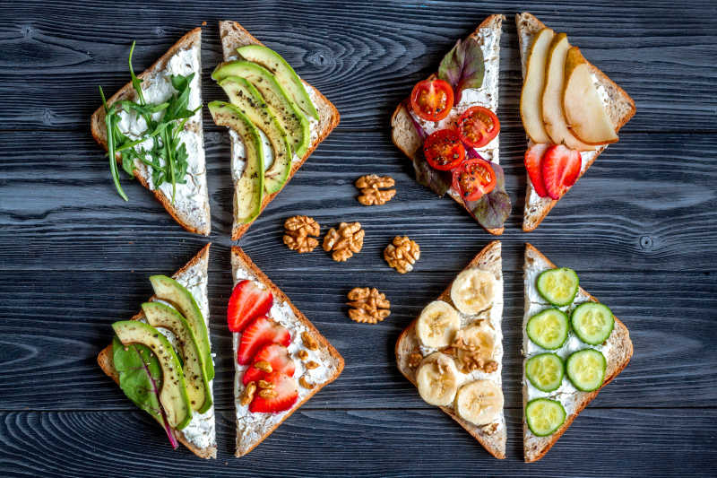 看起来非常好吃的自制三明治