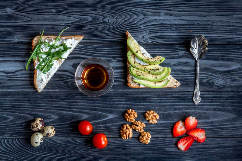 美味的三明治健康早餐