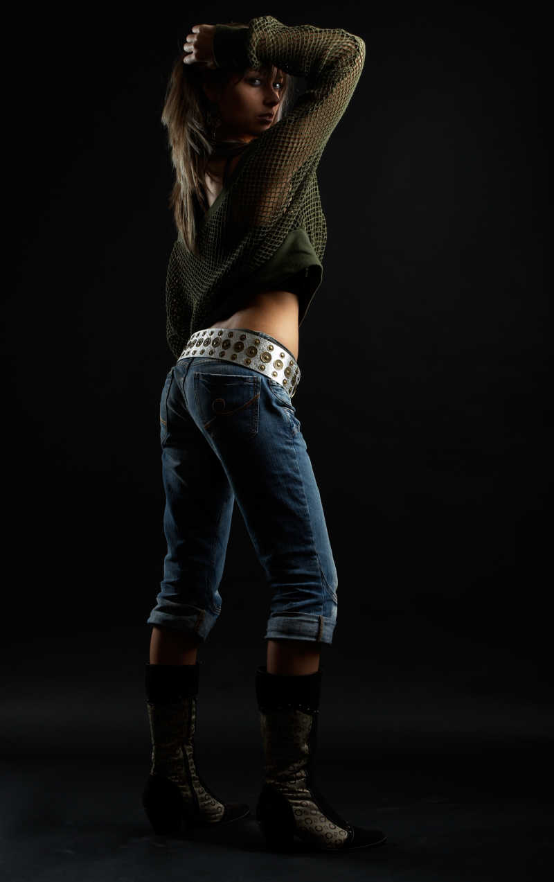 性感年轻的外国美女摆拍