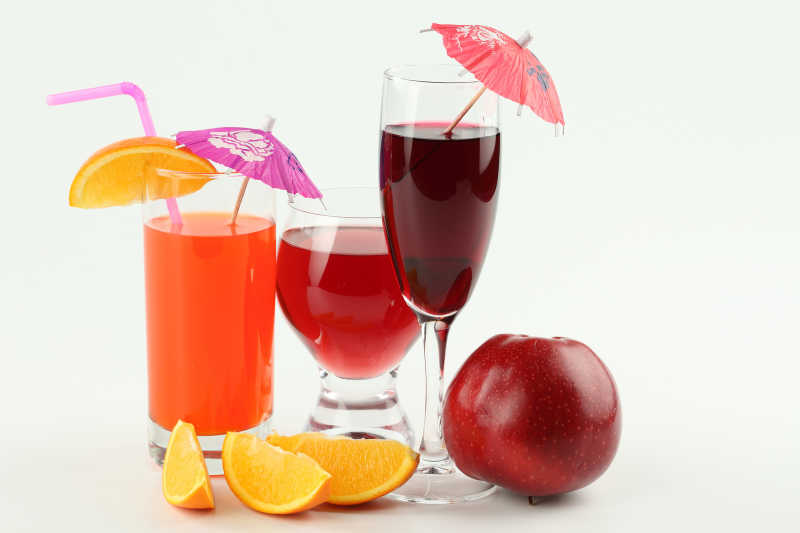 三杯鸡尾酒特写