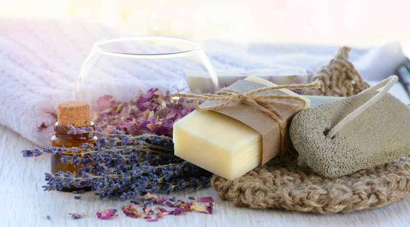 手工皂与浴配件的背景