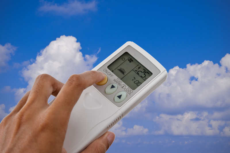 设定温度在25度的空调遥控器