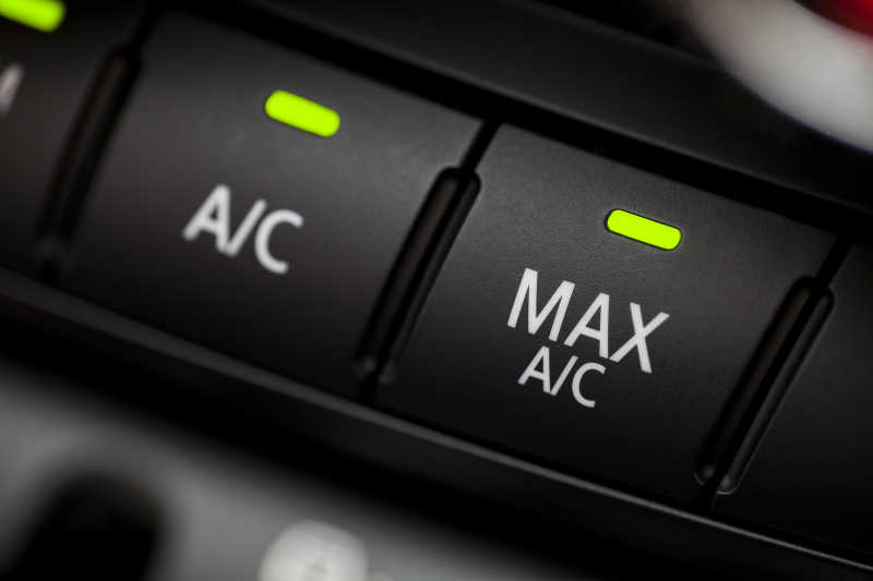 汽车内的空调按钮的颜色细节