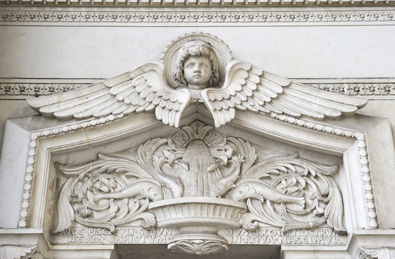 墙面装饰天使浮雕特写