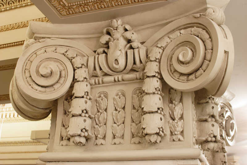 建筑顶部内部细节