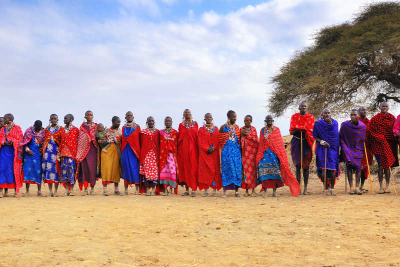 肯尼亚马赛部落身份不明的非洲人民群