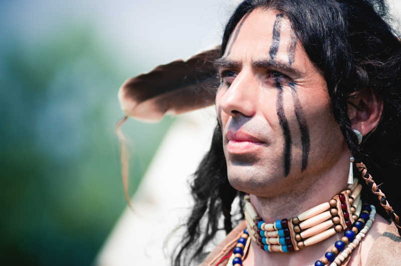 美国印第安人的服装肖像