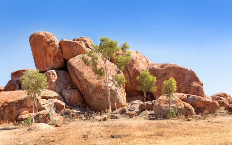 澳大利亚中部圆形岩石