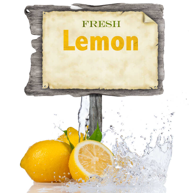 白色背景上的新鲜柠檬个飞溅的水滴特写