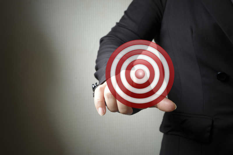 商人推飞镖靶试图