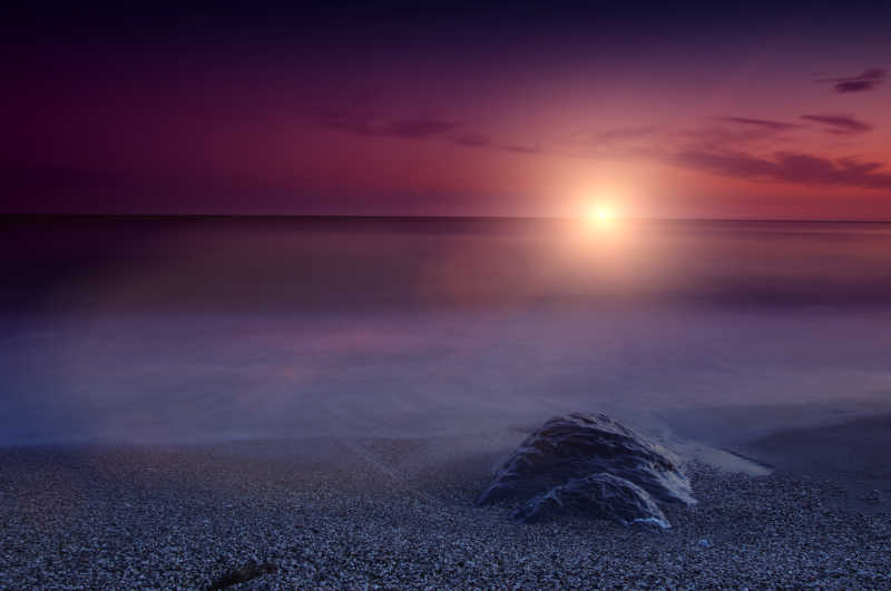 福罗斯海上日落