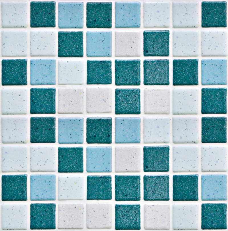 多颜色间隔的瓷砖