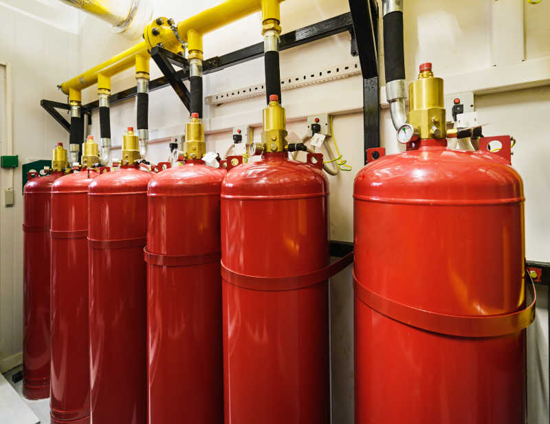 工业灭火系统的气瓶和管件