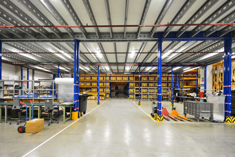 大型货物仓库