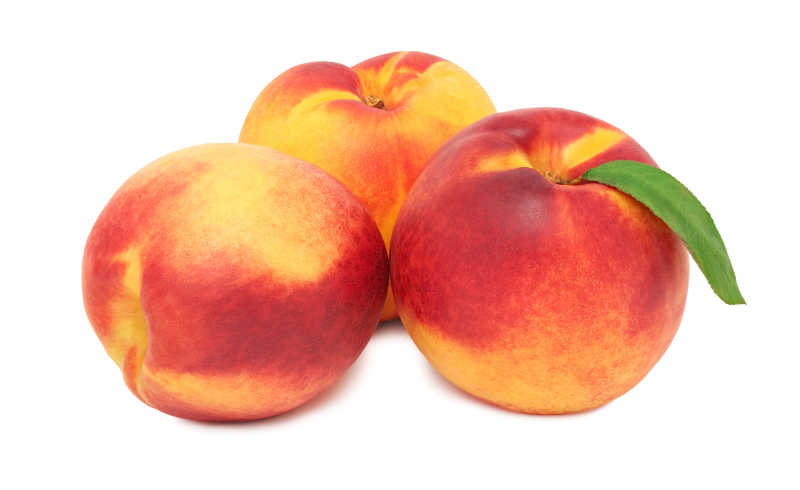 三个新鲜的桃子特写