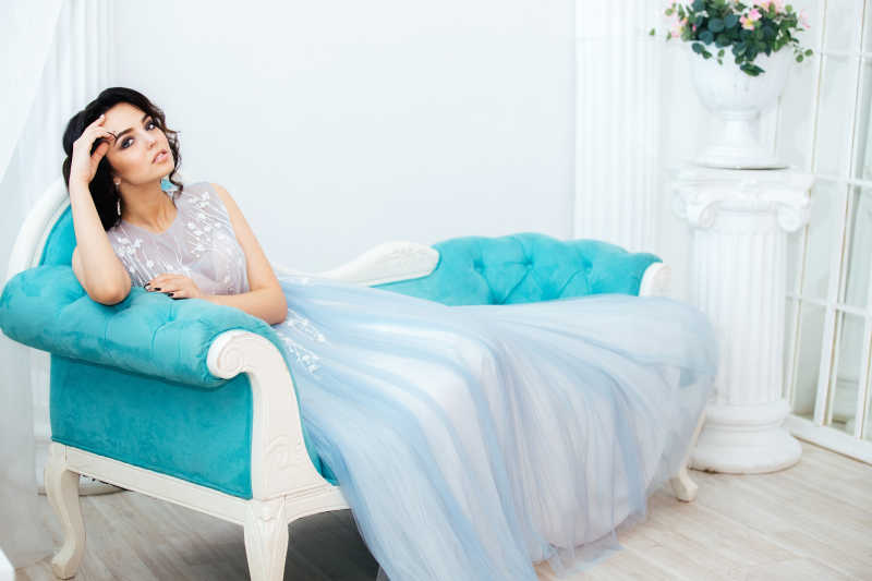 穿着婚纱的美丽新娘