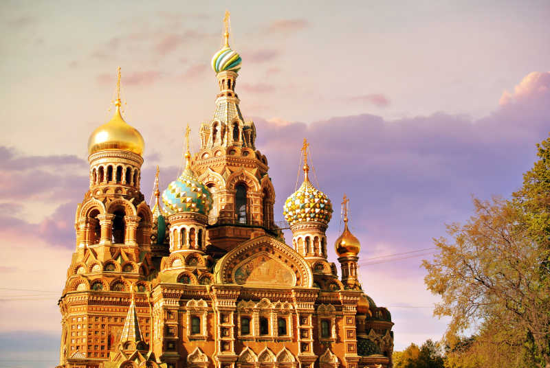 日落下的基督复活大教堂