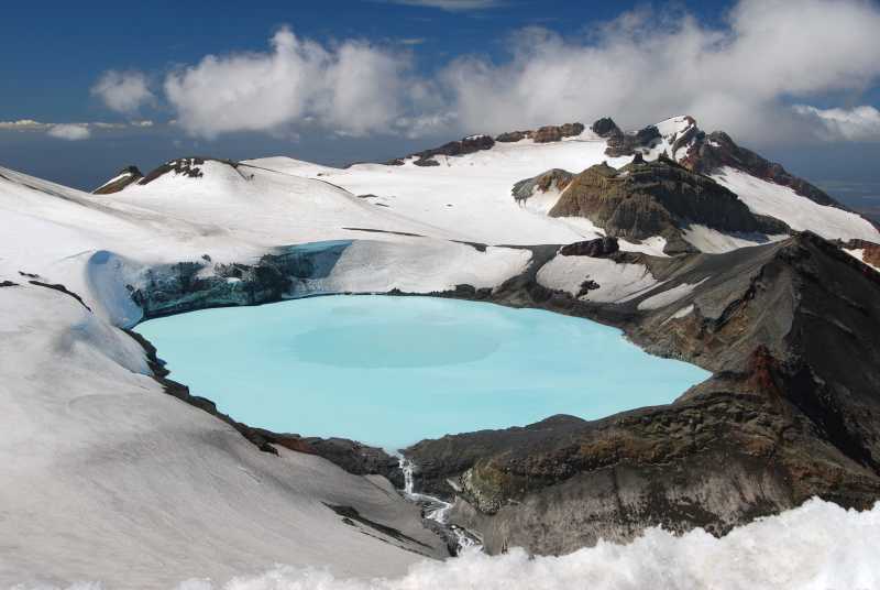 自然遗产鲁阿佩胡火山特写