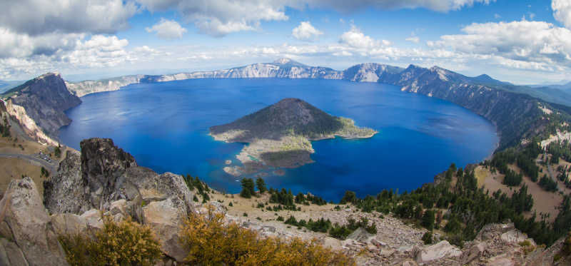 火山湖特写图片 俄勒冈巨大的火山湖特写素材 高清图片 摄影照片 寻图免费打包下载