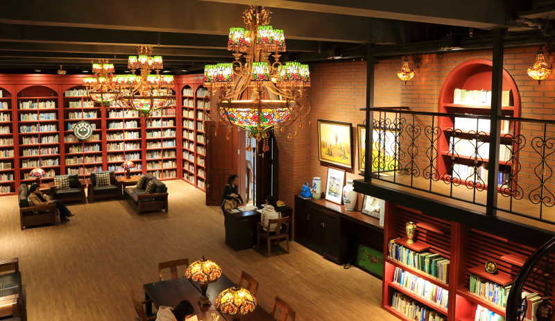 旧图书馆阅览图书