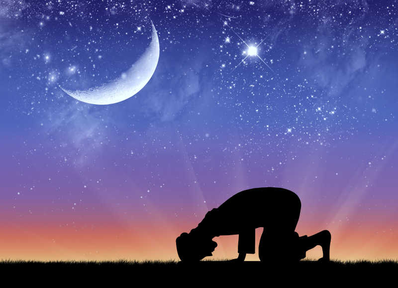 星空月光下的祈祷者