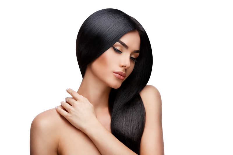 化妆呈现立体五官的美女