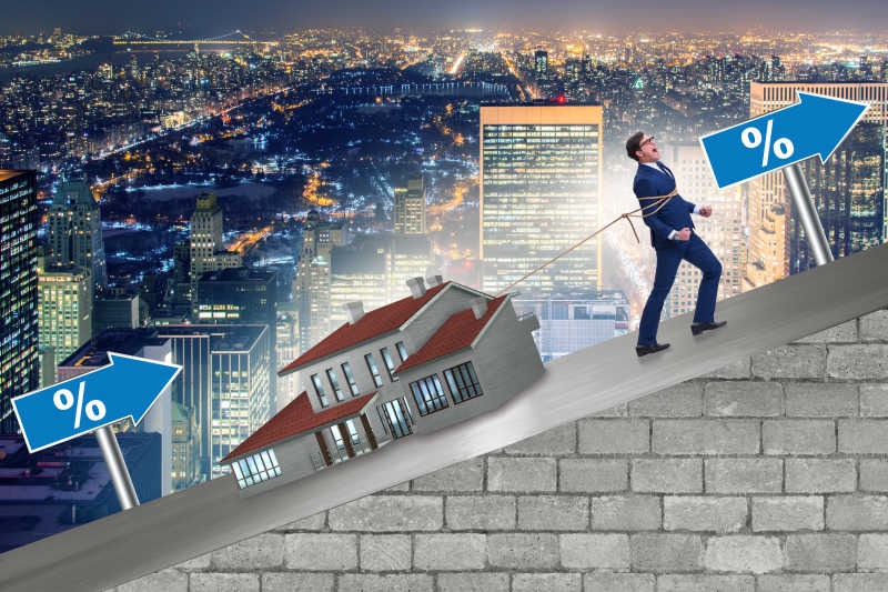 背着房债的男人