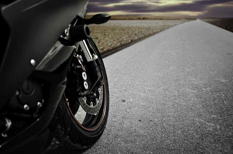 摩托车局部轮胎特写