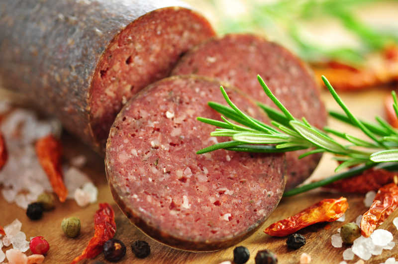 意大利香肠切片特写