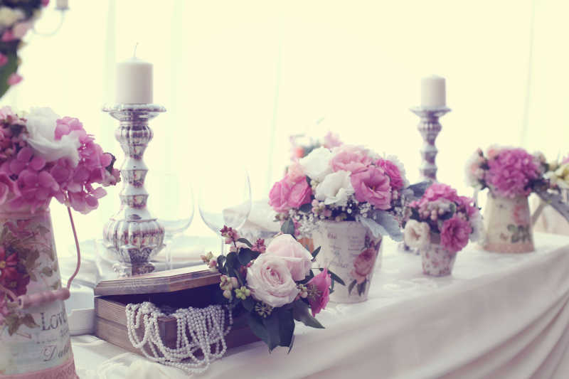 婚礼上的花束装饰