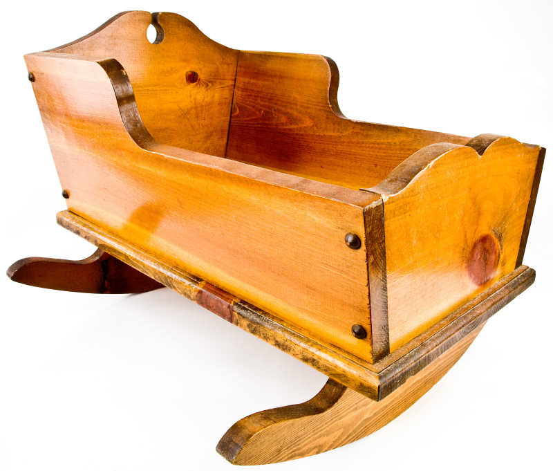 婴儿实木摇篮床