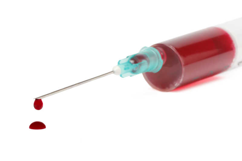 注射器针头抽取的血液