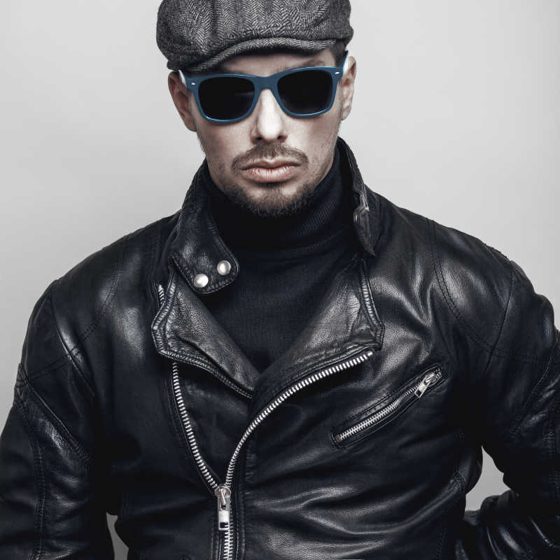 穿皮革夹克男士模特