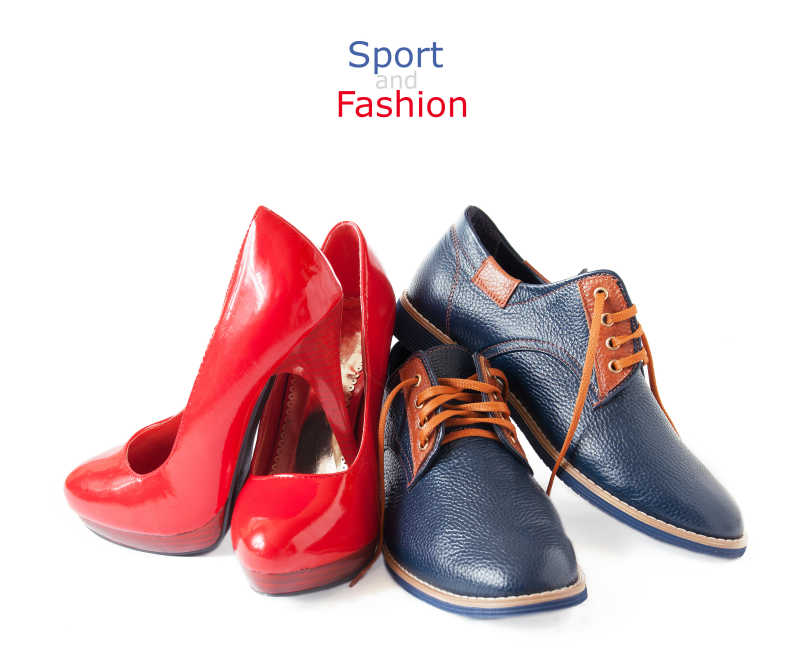 红色高跟鞋和男士皮鞋