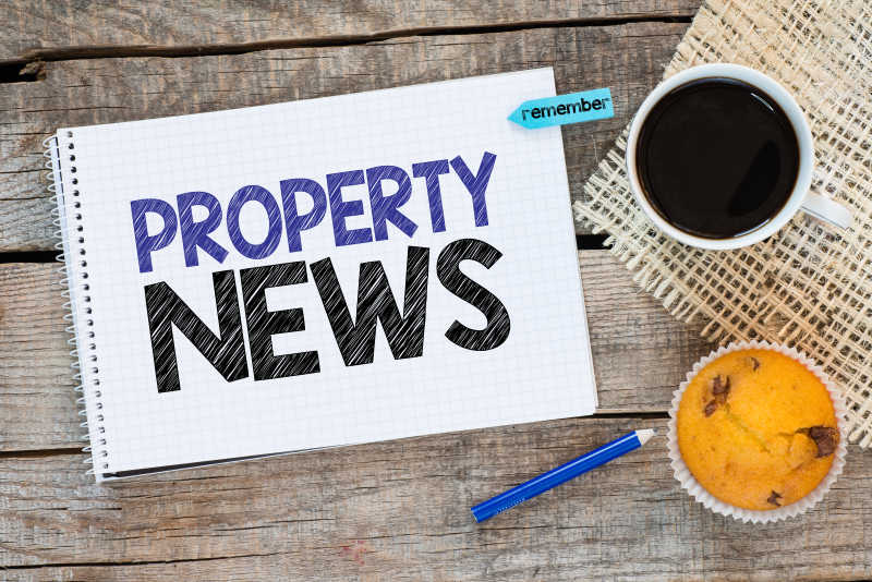 笔记本上的房地产新闻