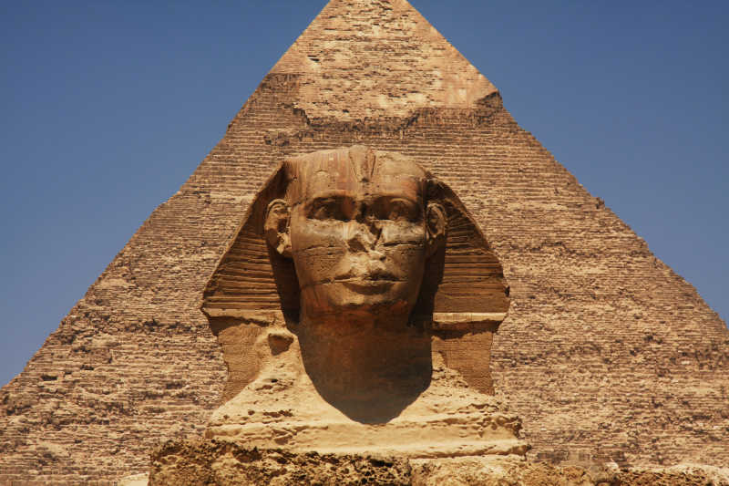 埃及的狮身人面像和金字塔