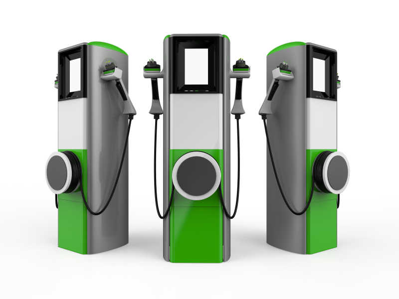 白色背景下电动汽车充电站的充电器