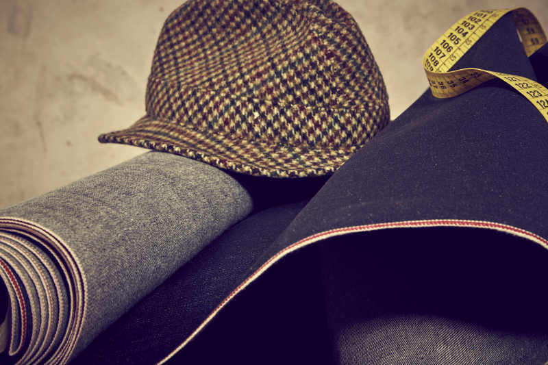 牛仔布复古帽子和软尺