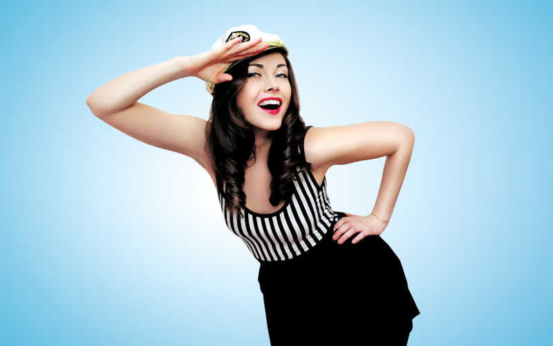 水手打扮的美女