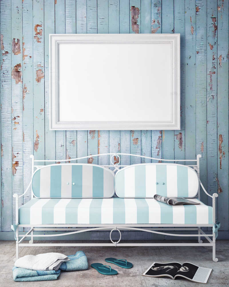 床和空白海报特写