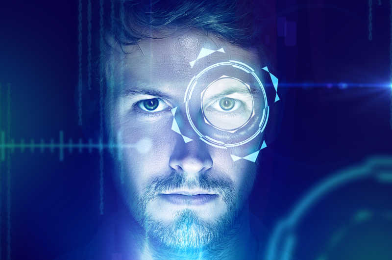 用高科技的一个男人