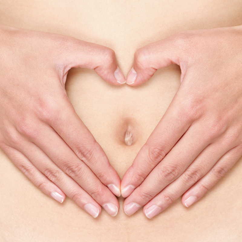 在肚子上比爱心