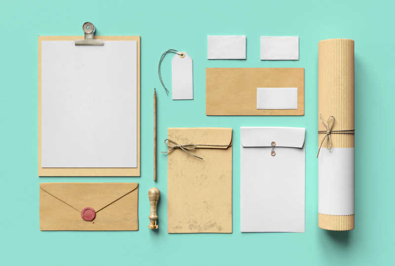 品牌商标和购物袋模型