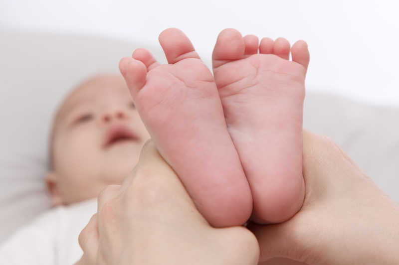 新生婴儿脚底板