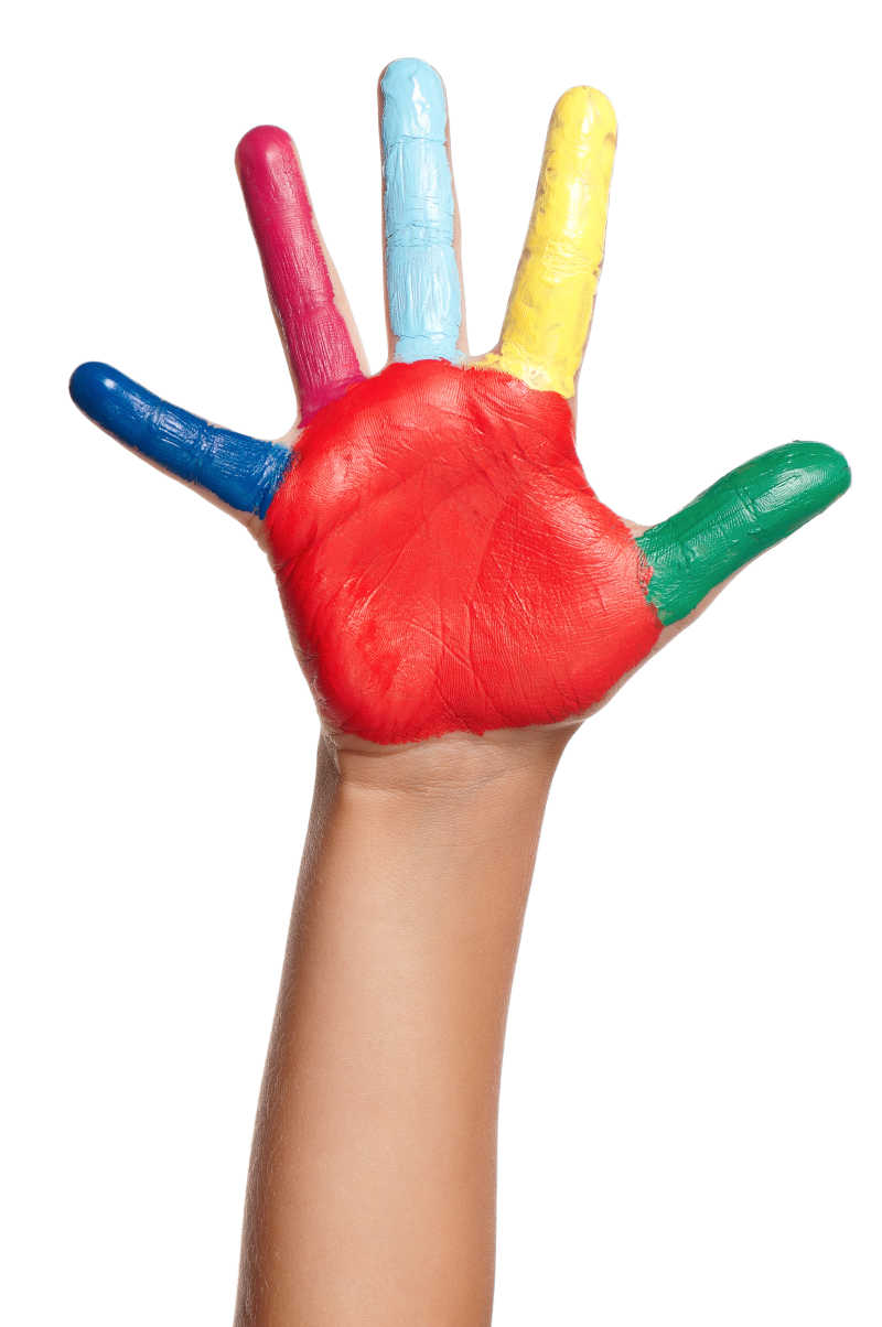 白色背景下一只伸出来涂满油彩的手