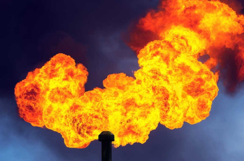 石油喷发的火炬