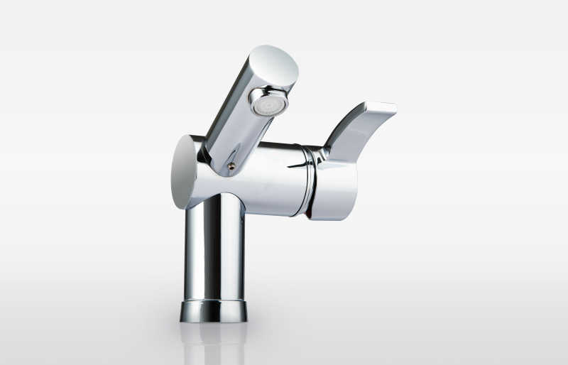 浴室水龙头特写