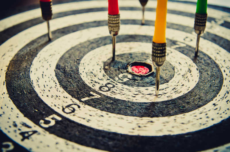 飞镖盘与飞镖
